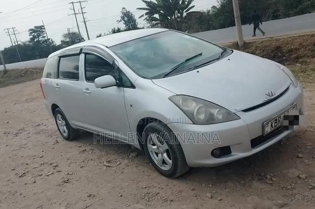 Toyota Wish 2006 Silver