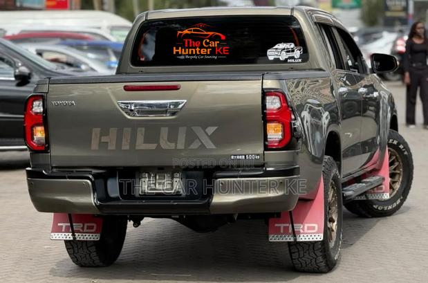 Toyota Hilux 2023