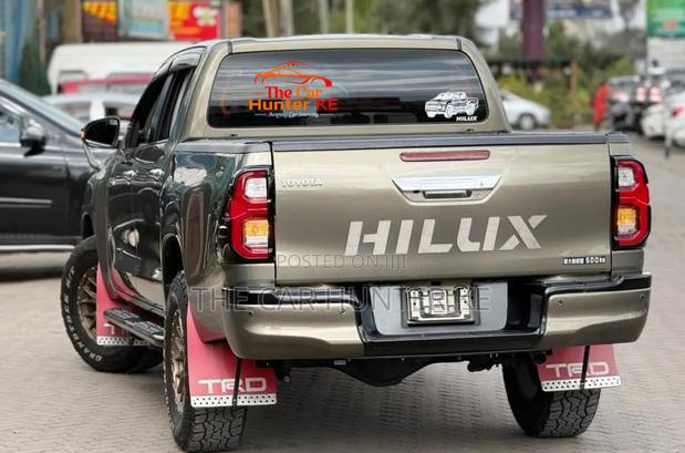 Toyota Hilux 2023