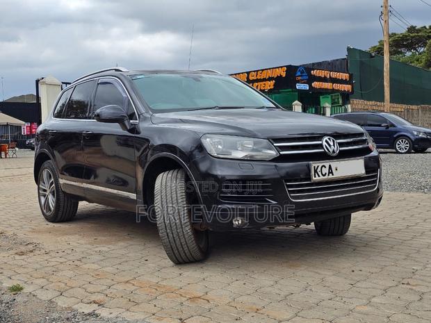 Volkswagen Touareg 2011 Black