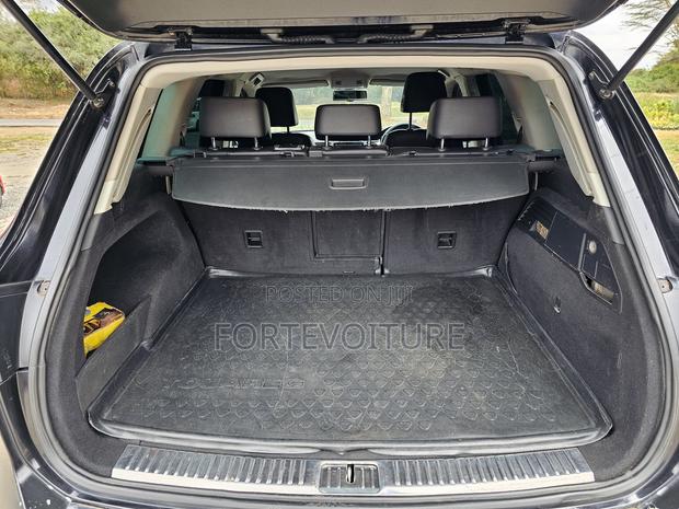 Volkswagen Touareg 2011 Black