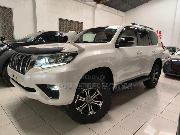 Toyota Land Cruiser Prado 2.8 2021 White
