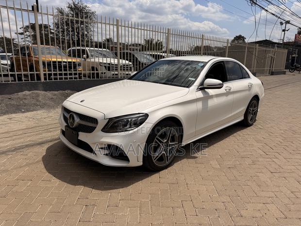 Mercedes-Benz C200 2019 White