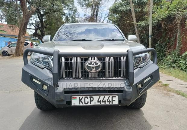 Toyota Land Cruiser Prado 2011 Gold