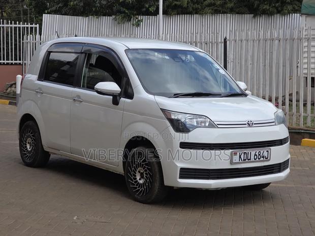 Toyota Spade 2019 White