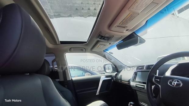 Toyota Land Cruiser Prado 2018 White