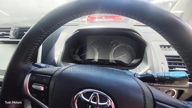 Toyota Land Cruiser Prado 2018 White