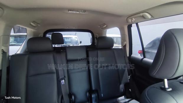 Toyota Land Cruiser Prado 2018 White