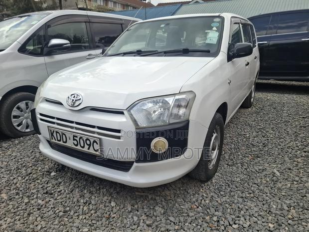 Toyota Probox 1.3 GL 2WD 2015