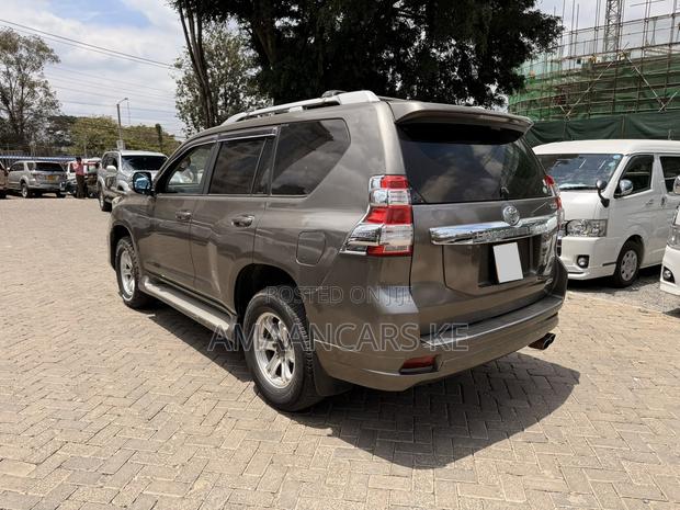 Toyota Land Cruiser Prado 2.8 D-4D 2015 Brown