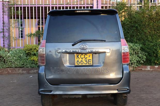 Toyota Noah 2008 Gray
