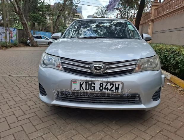 Toyota Axio 2012 Silver