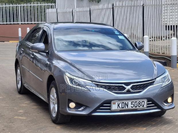 Toyota Mark X 2.5 AWD 2015 Gray