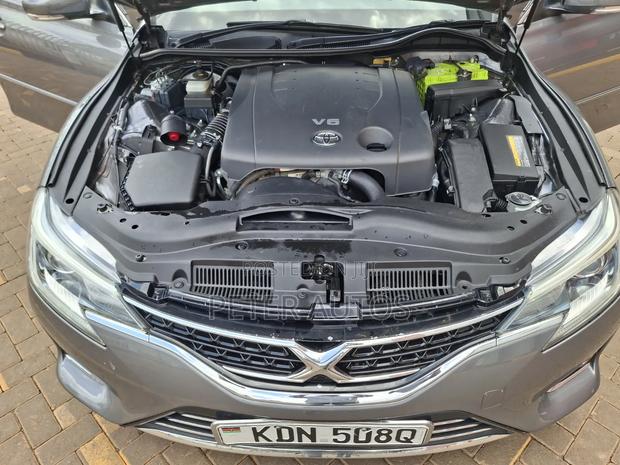 Toyota Mark X 2.5 AWD 2015 Gray