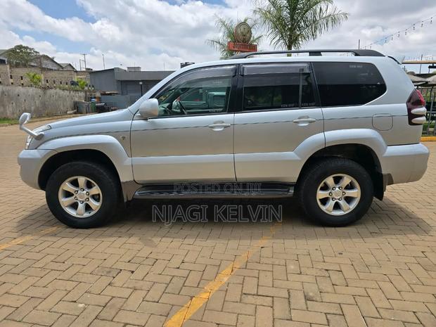 Toyota Land Cruiser Prado 3.4 5dr 2004 Silver