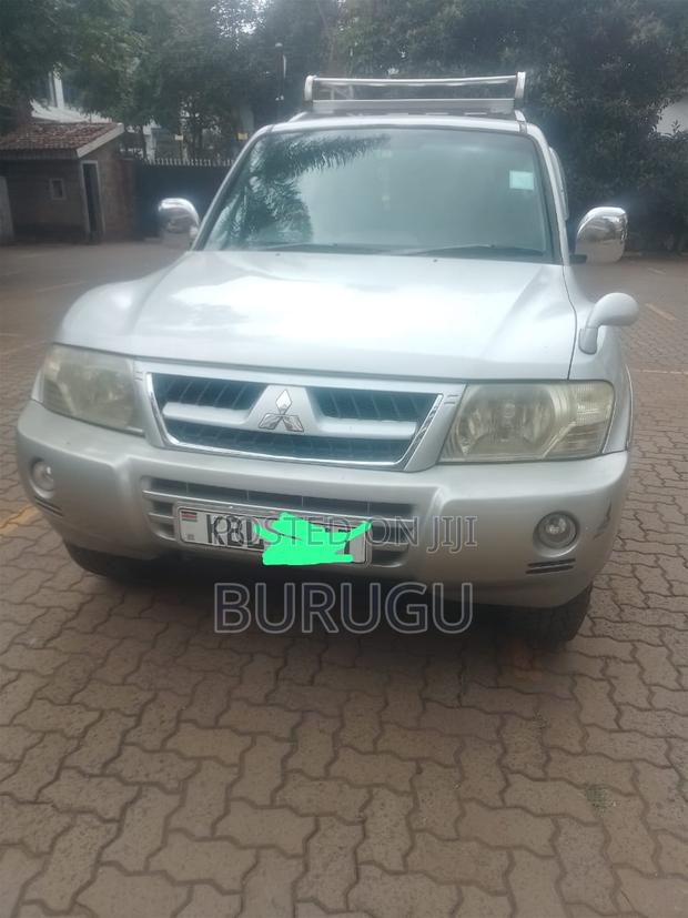 Mitsubishi Pajero 2004 Silver