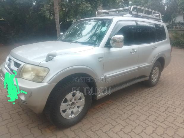 Mitsubishi Pajero 2004 Silver
