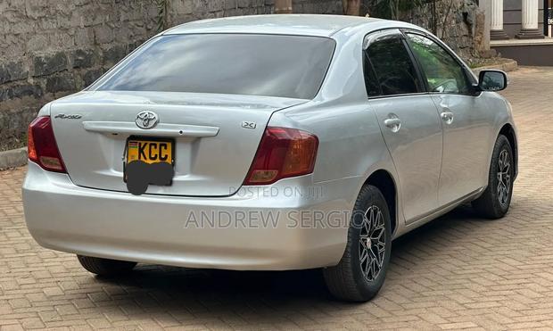 Toyota Axio 1.5 G 2WD 2009 Silver