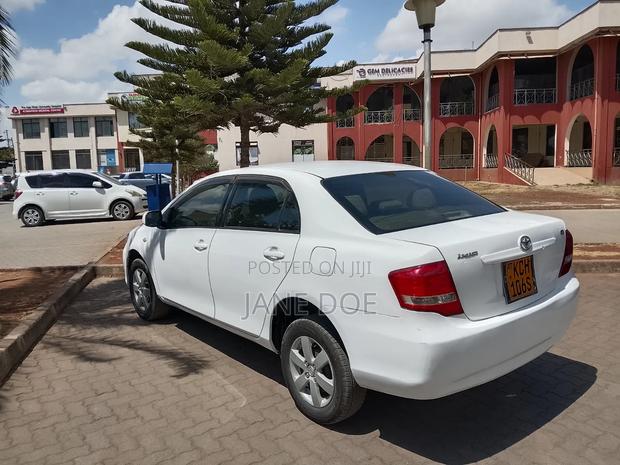 Toyota Axio 2009 White