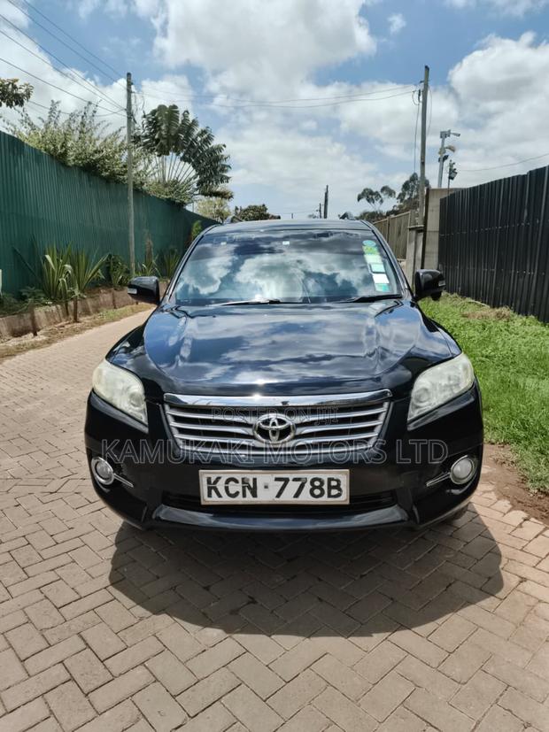 Toyota Vanguard 2010 Black