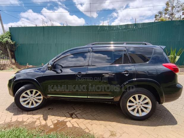 Toyota Vanguard 2010 Black