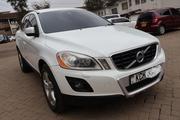 Volvo XC60 T6 AWD 2010 Pearl for sale