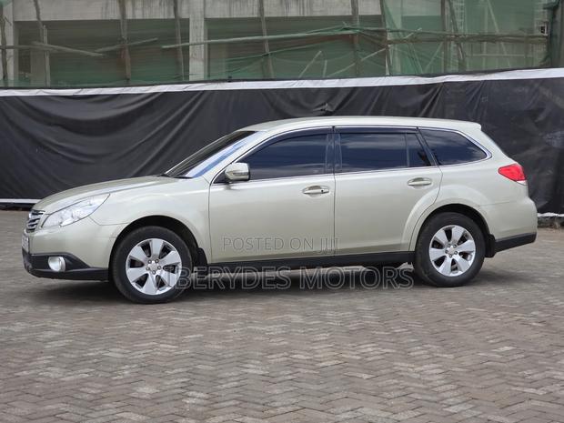 Subaru Outback 2010