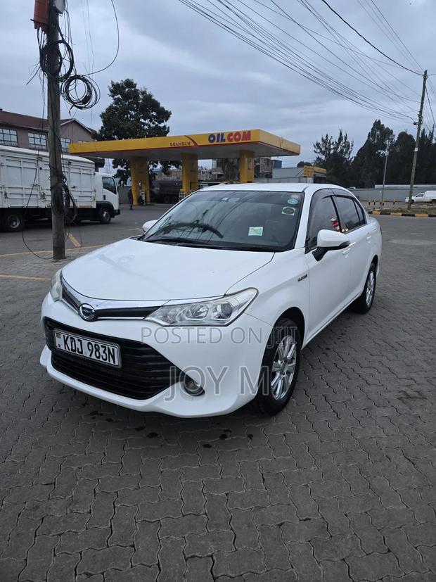 Toyota Axio 2016 White