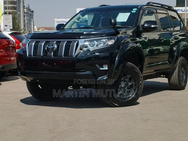 Toyota Land Cruiser Prado 2.8 2019 Black