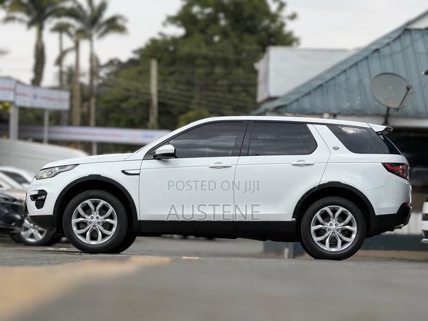 Land Rover Discovery Sport 2015 White