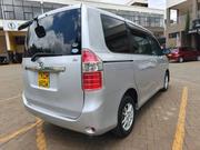 Toyota Noah 2009 Silver for sale