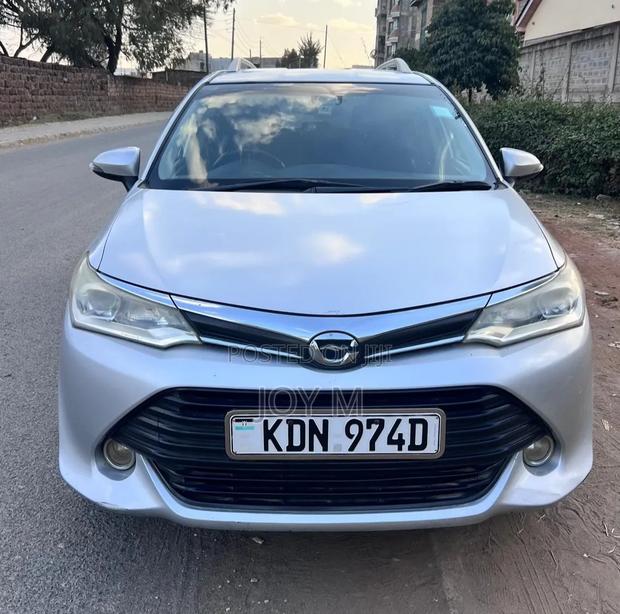 Toyota Corolla 2017 Silver
