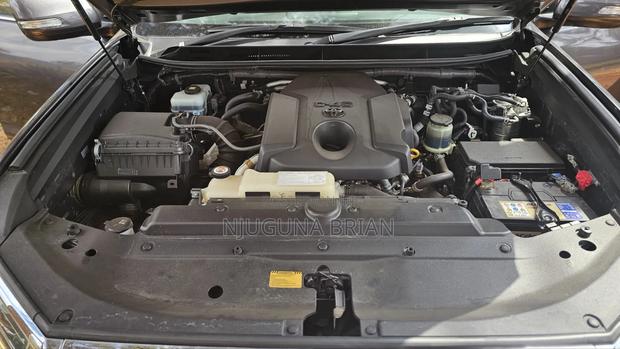 Toyota Land Cruiser Prado Kakadu 2019 Gray