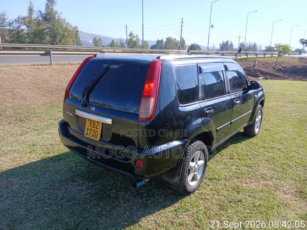 Nissan X-Trail 2007 Black