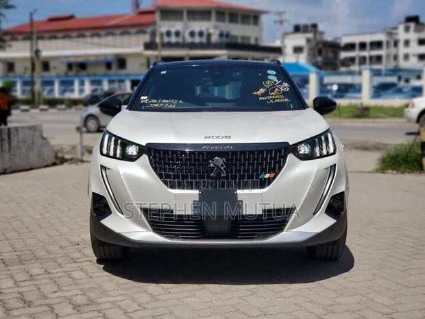 Peugeot 2008 1.2 PureTech (155 Hp) 2020 White