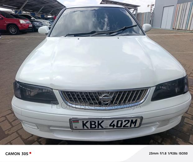 Nissan Sunny 2003 White