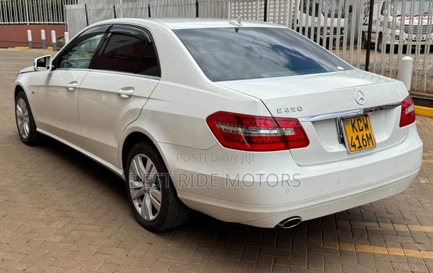 Mercedes-Benz E250 2012 White