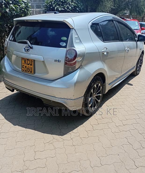 Toyota Aqua 2012 Silver