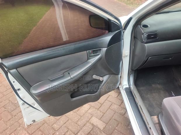 Toyota Corolla 2004 White