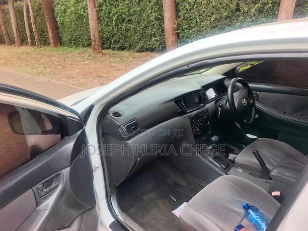 Toyota Corolla 2004 White