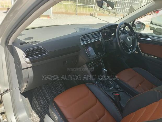 Volkswagen Tiguan 2019 Silver