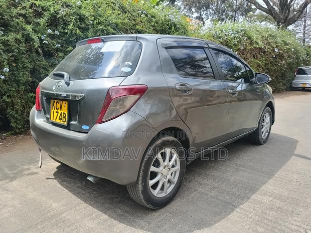 Toyota Vitz 2012 Gray