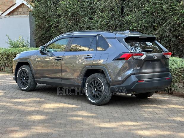 Toyota RAV4 2019 Gray