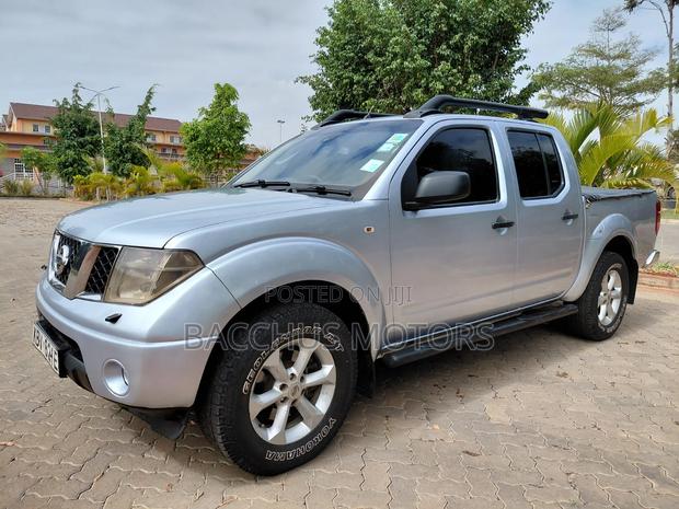 Nissan Navara 2.5 Automatic 2006 Silver