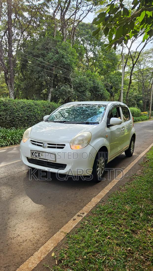 Toyota Passo 1.0 FWD 2012 White