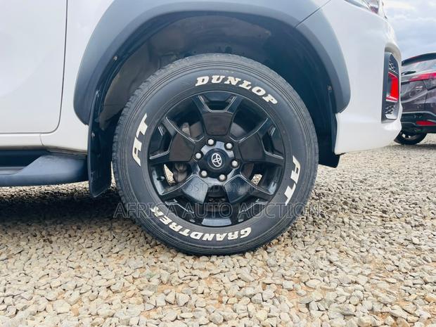 Toyota Hilux 2.4 Diesel 2020 White