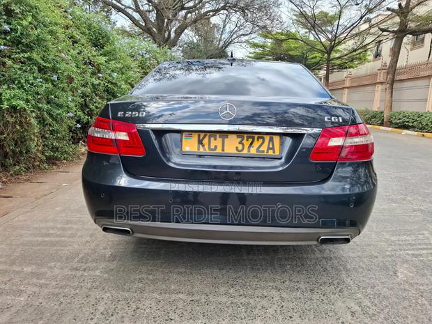 Mercedes-Benz E250 2011 Black