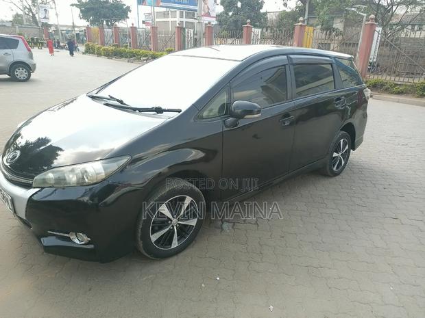Toyota Wish 2014 Black