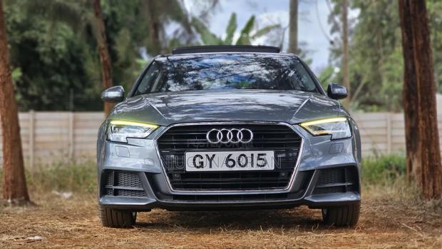 Audi A3 2.0T Titanium Premium FWD 2019 Gray
