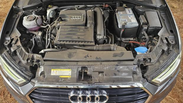 Audi A3 2.0T Titanium Premium FWD 2019 Gray